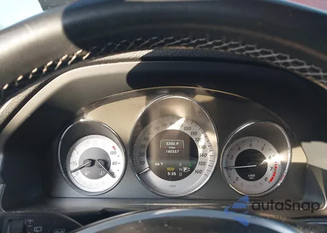 2014 Mercedes-Benz Glk 350 4Matic z USA, uszkodzony, nr VIN WDCGG8JB0EG327564